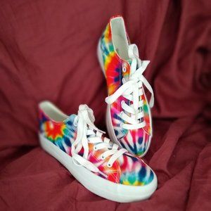 Multicolor women's tennis shoes